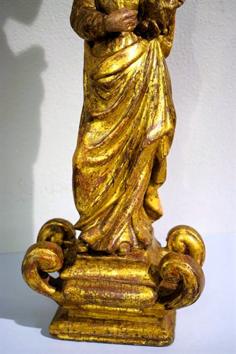 "Vierge à l'Enfant "  Sculpture en bois sculpté et doré